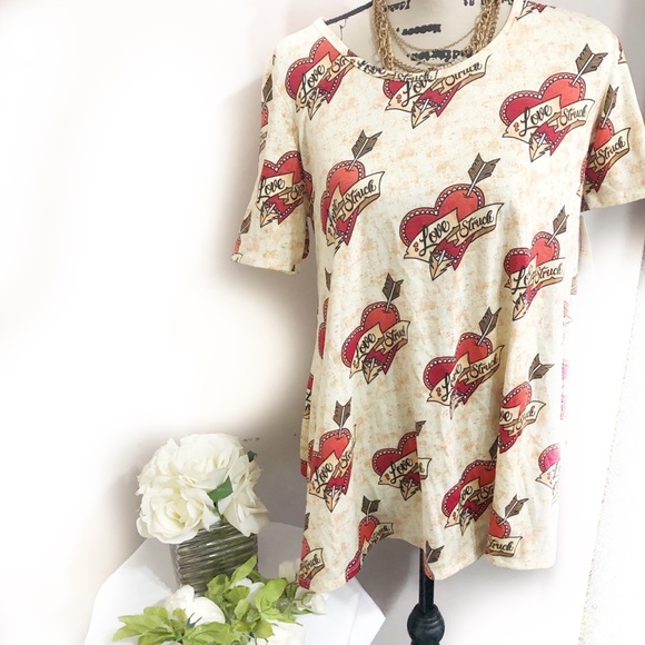LuLaRoe Tops - LulaRoe perfect T love stuck top